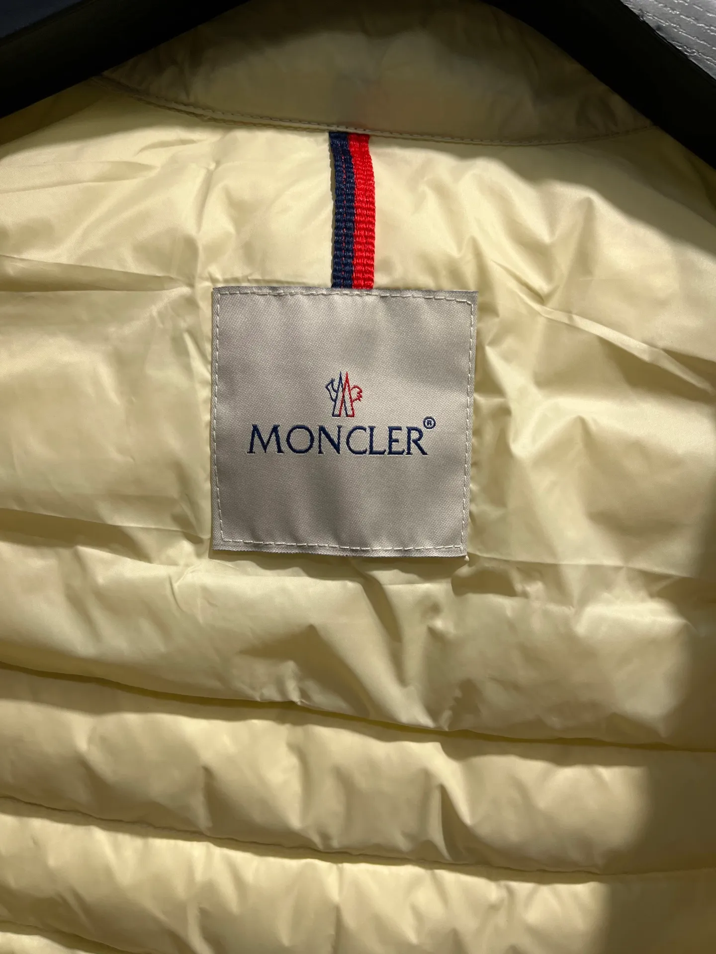Moncler 25 Igens ， Versatile 。 Same Style， 90 ！ ：Black White Pink Sizes：1234